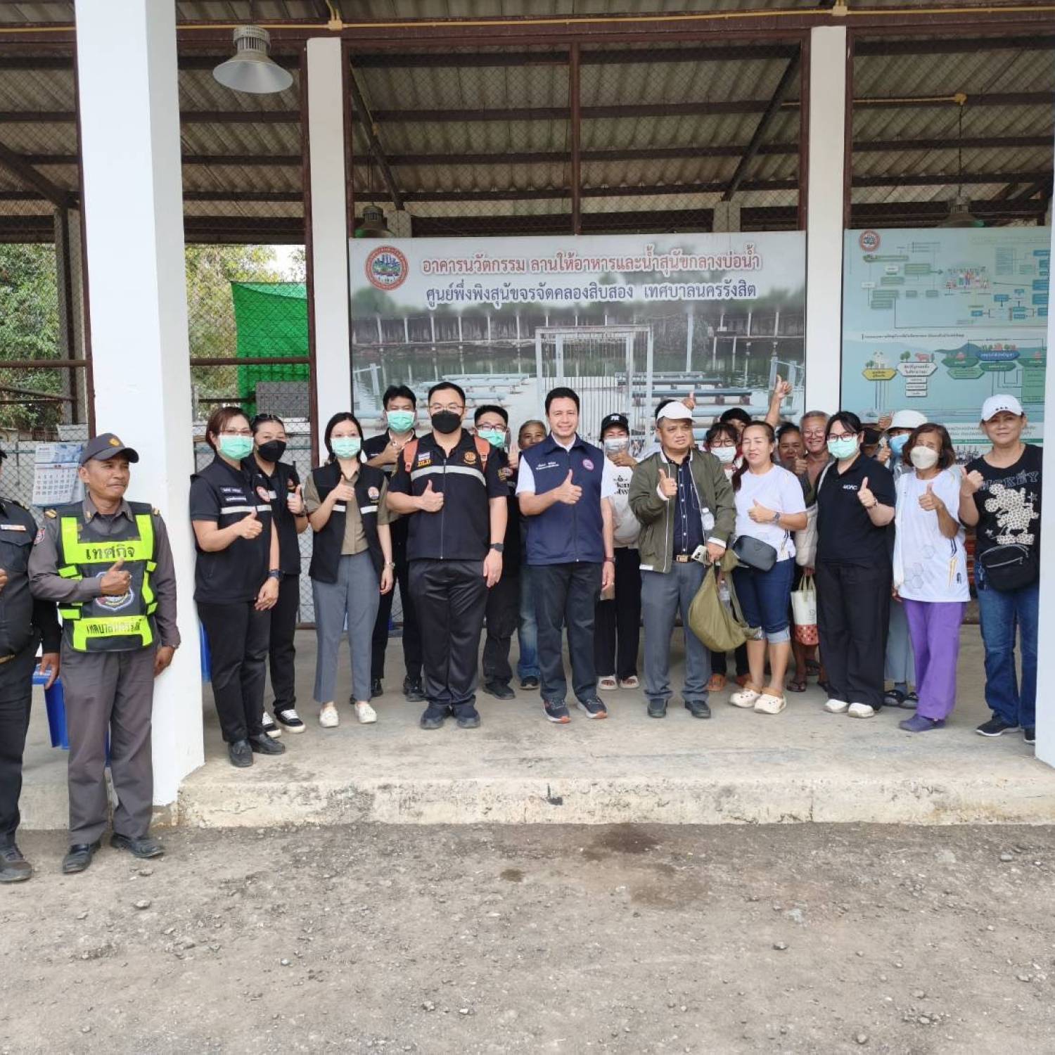 สำนักงานปศุสัตว์จังหวัดปทุมธานีร่วมตรวจรับรองที่พักซากสัตว์ เพื่อการบริโภคภายในประเทศ และตรวจสอบสถานที่เก็บรักษาสินค้าเกษตร เพื่อป้องกันการลักลอบการค้าเนื้อสัตว์และสินค้าเกษตรผิดกฎหมาย ณ อำเภอธัญบุรี และอำเภอลำลูกกา (2)