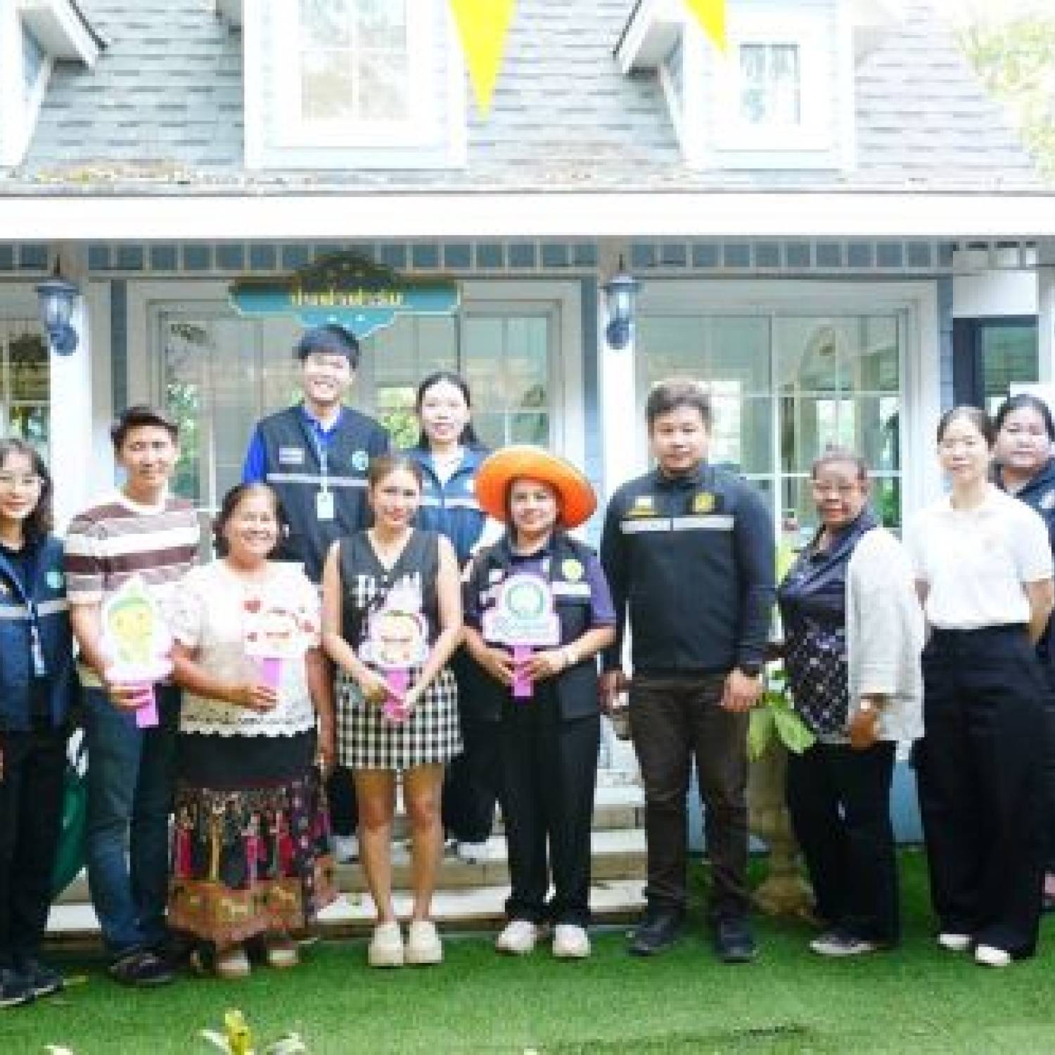 สำนักงานปศุสัตว์จังหวัดปทุมธานี ร่วมตรวจร้านอาหารวัตถุดิบปลอดภัย เลือกใช้สินค้า Q ในพื้นที่อำเภอลาดหลุมแก้ว จังหวัดปทุมธานี