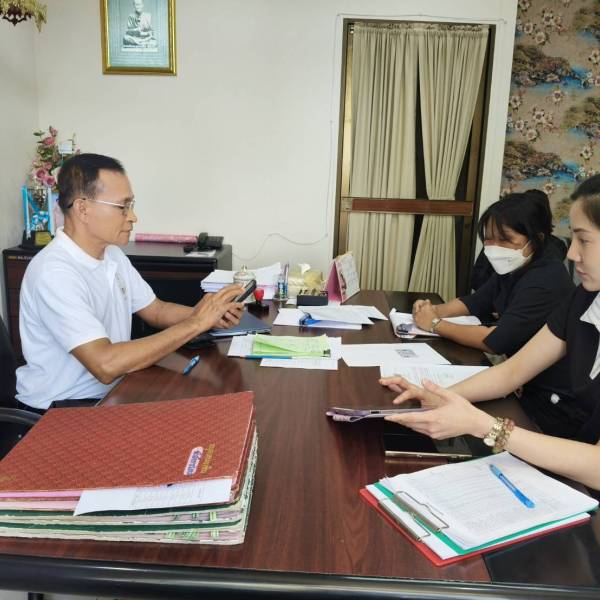 สำนักงานปศุสัตว์จังหวัดอ่างทอง กลุ่มพัฒนาคุณภาพสินค้าปศุสัตว์ ร่วมกับสำนักงานปศุสัตว์อำเภอทุกอำเภอ ลงพื้นที่ลงทะเบียนสิทธิ์ผู้ใช้งานในระบบให้บริการอนุญาตและกำกับดูแลการประกอบกิจการฆ่าสัตว์ (e-SLIMS)