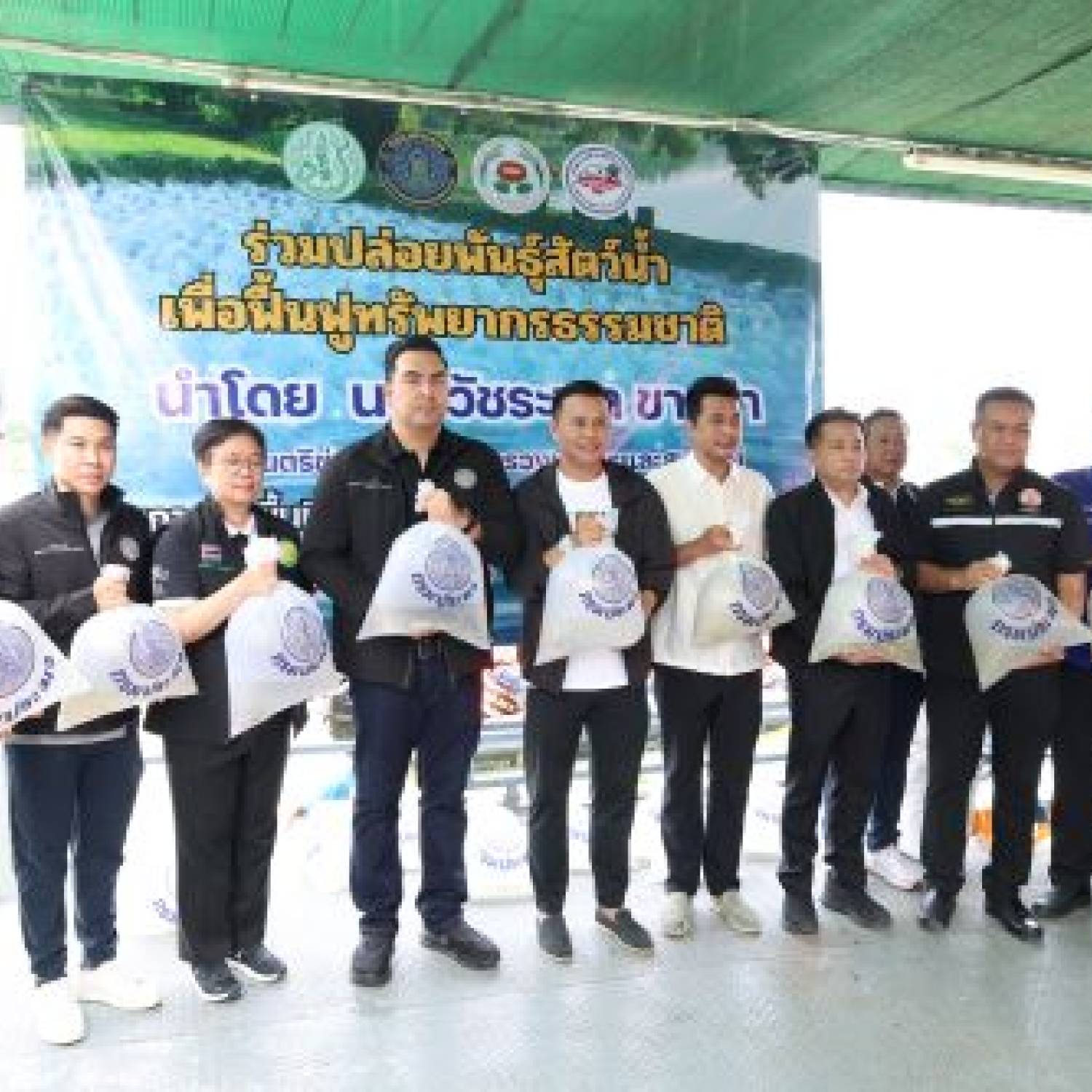 สำนักงานปศุสัตว์จังหวัดปทุมธานี ร่วมต้อนรับรัฐมนตรีช่วยว่าการกระทรวงเกษตรและสหกรณ์ตรวจราชการในพื้นที่อำเภอสามโคก