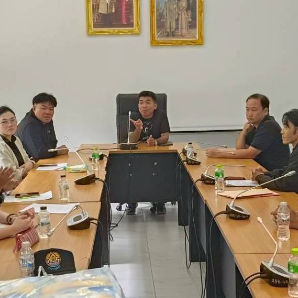 สำนักงานปศุสัตว์จังหวัดอ่างทอง กลุ่มพัฒนาคุณภาพสินค้าปศุสัตว์ ร่วมกับเจ้าหน้าที่สำนักงานปศุสัตว์อำเภอวิเศษชัยชาญ ร่วมลงพื้นที่ตรวจสอบข้อเท็จจริง กรณีเรื่องร้องเรียนได้รับความเดือดร้อนจากกลิ่นเหม็นของฟาร์มเลี้ยงนกกระทา