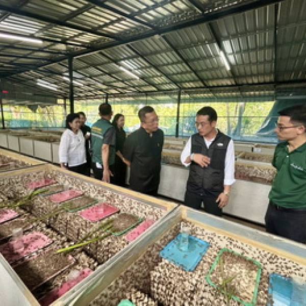 ปศุสัตว์จังหวัดชัยนาท ร่วมเยี่ยมชมสถานประกอบการเปี่ยมสุขฟาร์ม