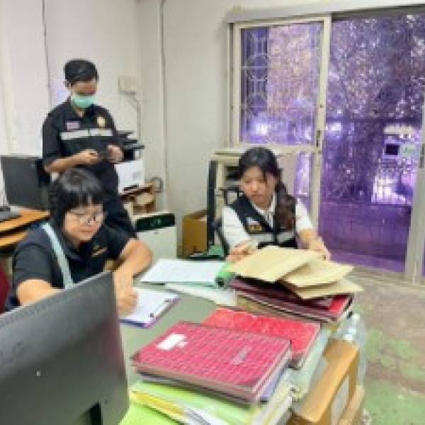 จังหวัดนนทบุรี-ตรวจติดตามและเก็บตัวอย่างโรงงานผลิตอาหารสัตว์ควบคุมเฉพาะ