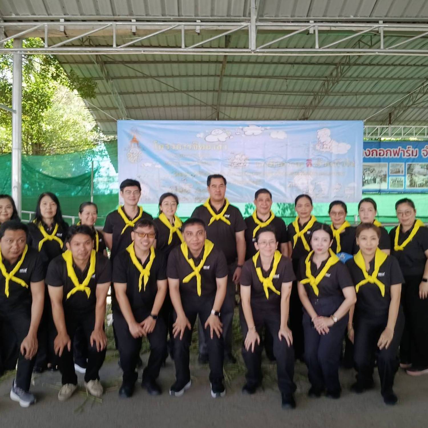 สำนักงานปศุสัตว์จังหวัดปทุมธานี เป็นผู้แทนจากกรมปศุสัตว์เข้าร่วมพิธีไถ่ชีวิตโค และรับมอบโค โครงการธนาคารโค-กระบือ เพื่อเกษตรกรตามพระราชดำริ