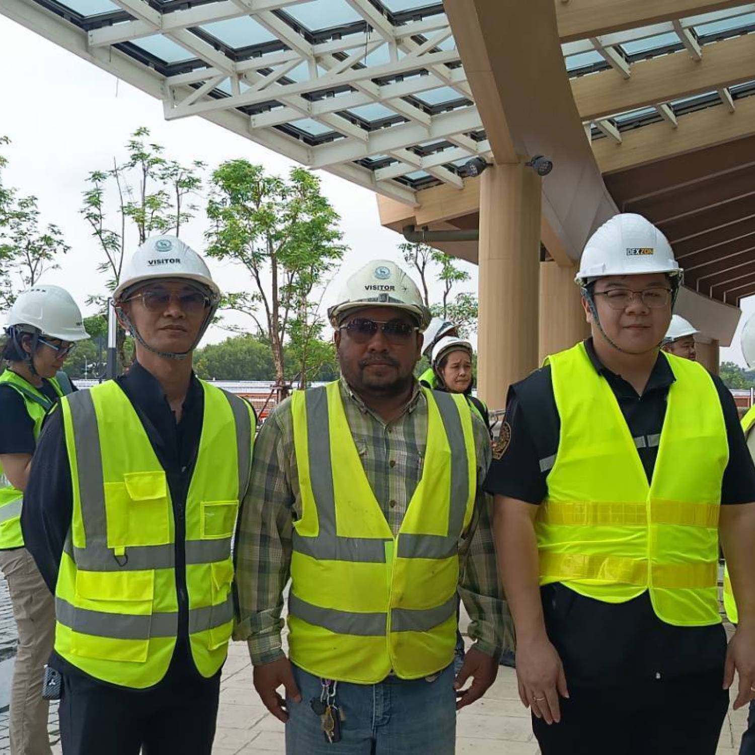 สำนักงานปศุสัตว์จังหวัดปทุมธานี ร่วมตรวจเยี่ยมชม และให้คำแนะนำเกี่ยวกับสถานที่กักกันสัตว์ ณ โครงการสวนสัตว์แห่งใหม่ อำเภอธัญบุรี