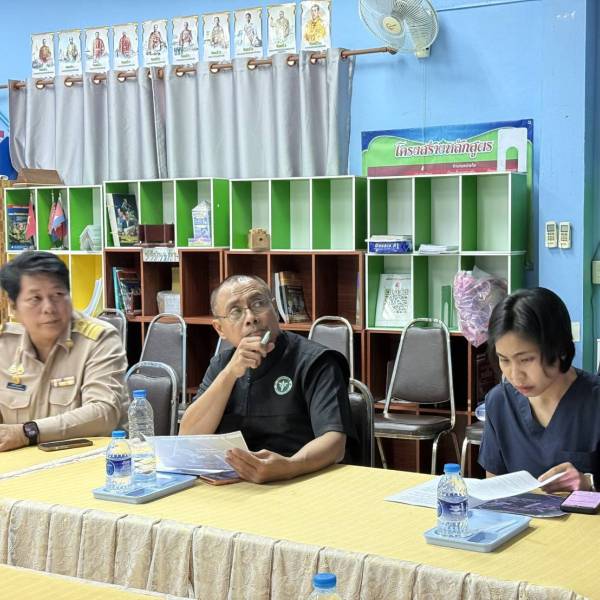 สำนักงานปศุสัตว์อำเภอวิเศษชัยชาญ เข้าร่วมประชุมรับฟังและแก้ไขปัญหา เรื่อง ร้องเรียนเกษตรผู้เลี้ยงเป็ดในพื้นที่องค์การบริหารส่วนตำบลไผ่วง