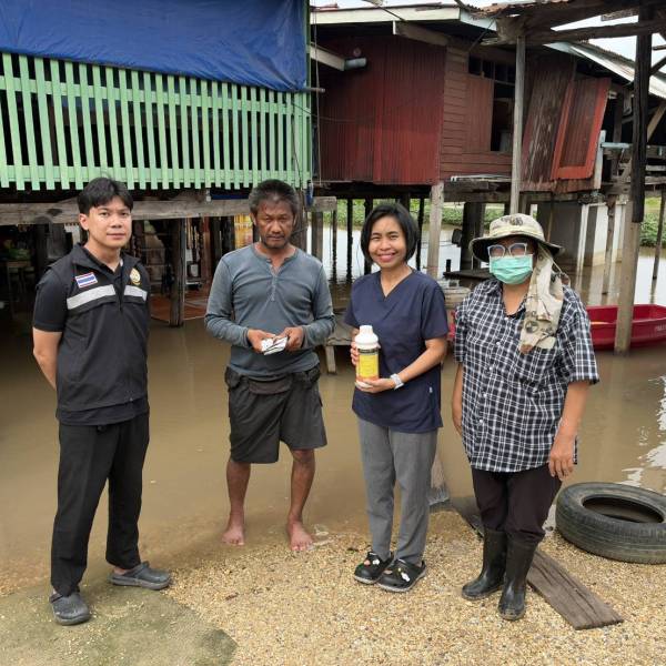 สำนักงานปศุสัตว์อำเภอวิเศษชัยชาญ ลงพื้นที่ตรวจติดตามสถานการณ์น้ำท่วมบริเวณพื้นที่ตำบลบางจัก และตำบลสี่ร้อย อำเภอวิเศษชัยชาญ
