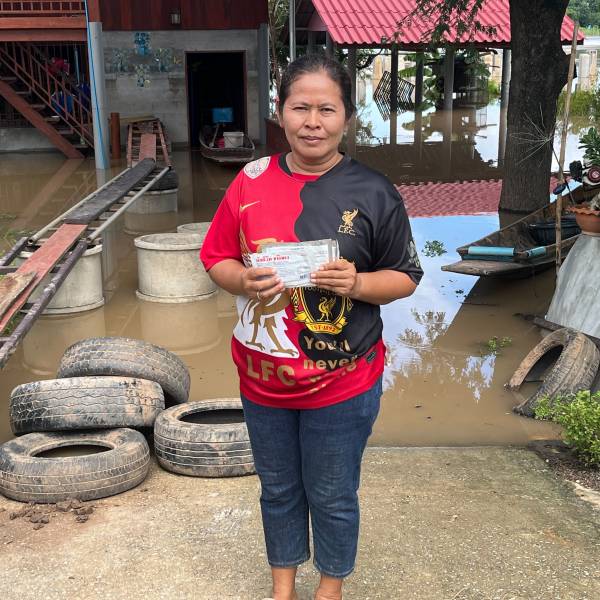 สำนักงานปศุสัตว์อำเภอไชโย  ลงพื้นที่ตรวจติดตามสถานการณ์น้ำท่วมบริเวณพื้นที่ตำบลจรเข้ร้อง อำเภอไชโย จังหวัดอ่างทอง