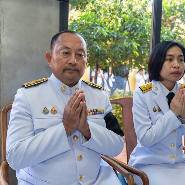สำนักงานปศุสัตว์อำเภอวิเศษชัยชาญร่วมพิธีทำบุญตักบาตรถวายพระราชกุศล และพิธีวางพวงมาลา เนื่องในกิจกรรมวันนวมินทรมหาราช