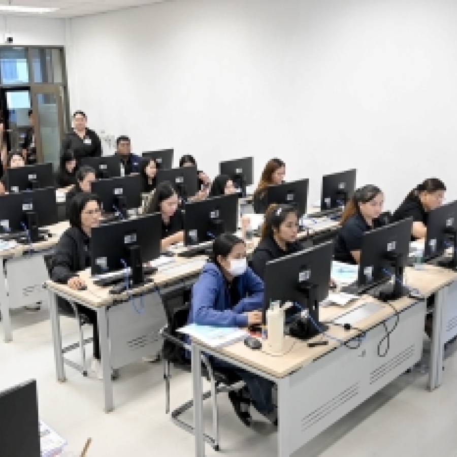 สำนักงานปศุสัตว์เขต 1 เข้าร่วมฝึกอบรมการใช้งานระบบฐานข้อมูล เพื่อการบริหารโครงการธนาคารโค-กระบือเพื่อเกษตรกร ตามพระราชดำริ